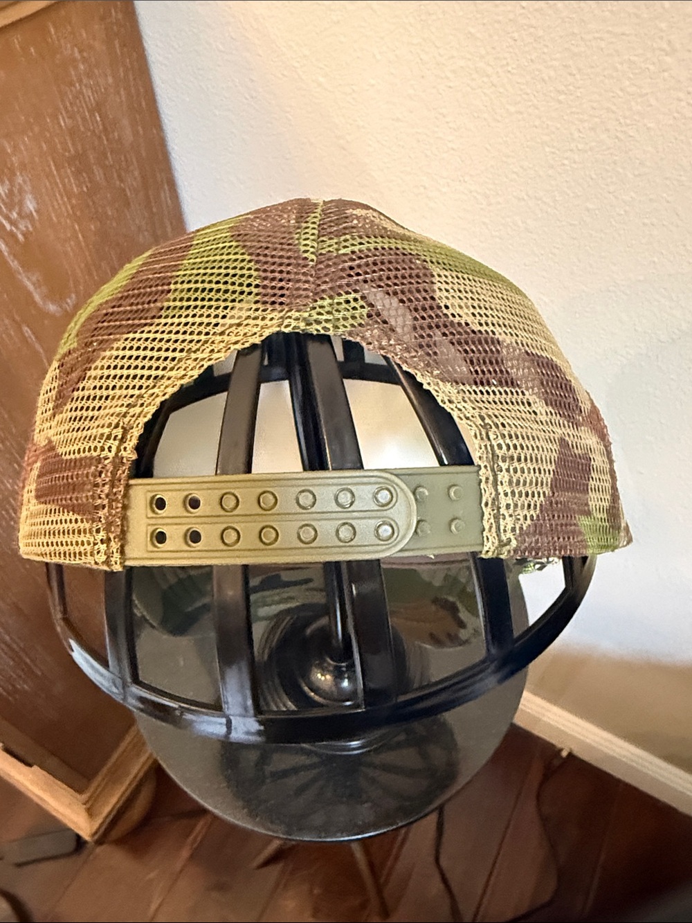 Pool day/Lake day Camo Women’s Trucker Hat Spicy Marg Queen - Picture 4 of 4